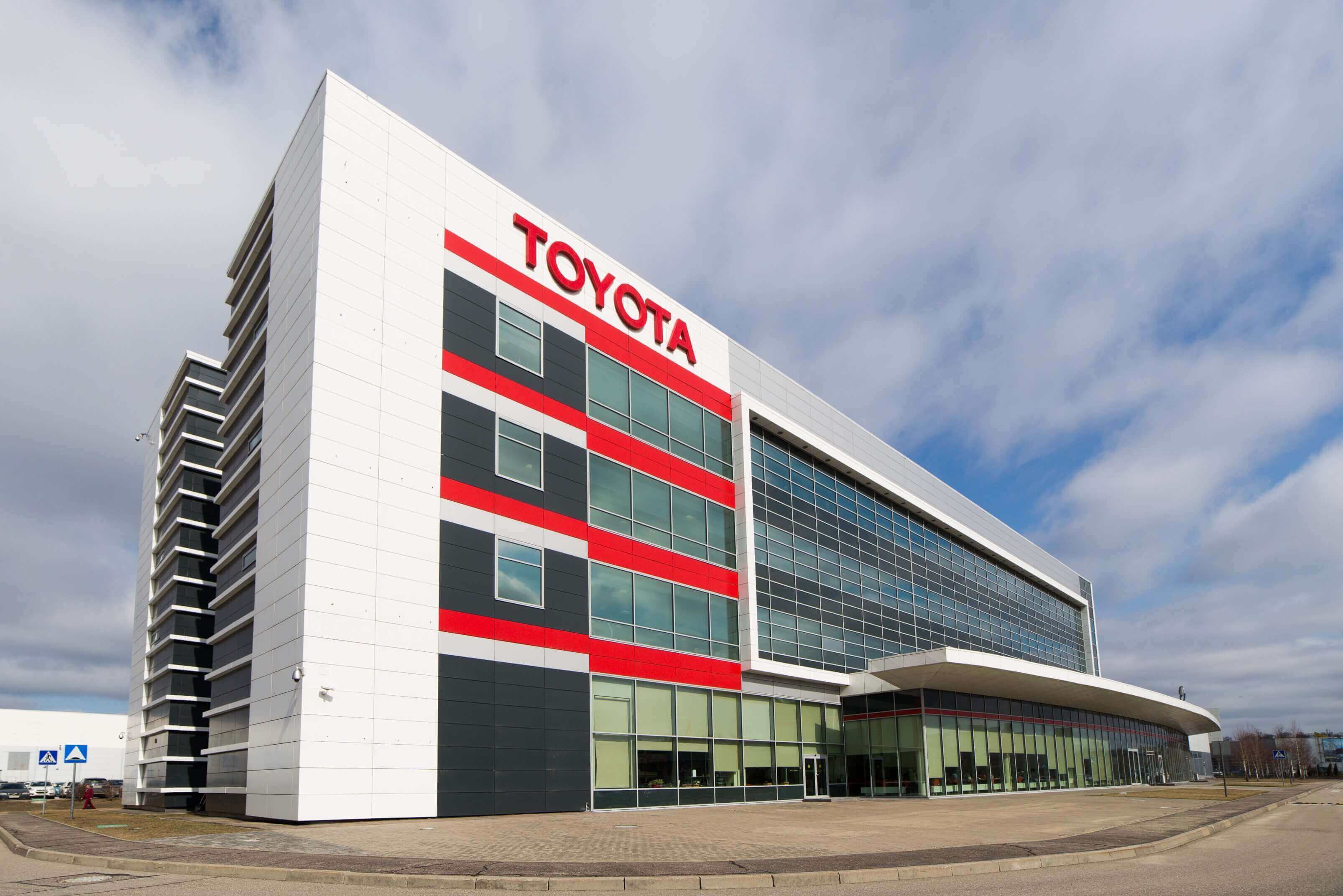 Изображение на странице Последние новости и события в мире Toyota Тойота Центр Рольф